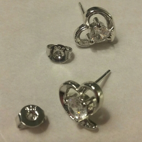 ❌ DONATING FEB 1ST ❌ - Picture 5 of 6